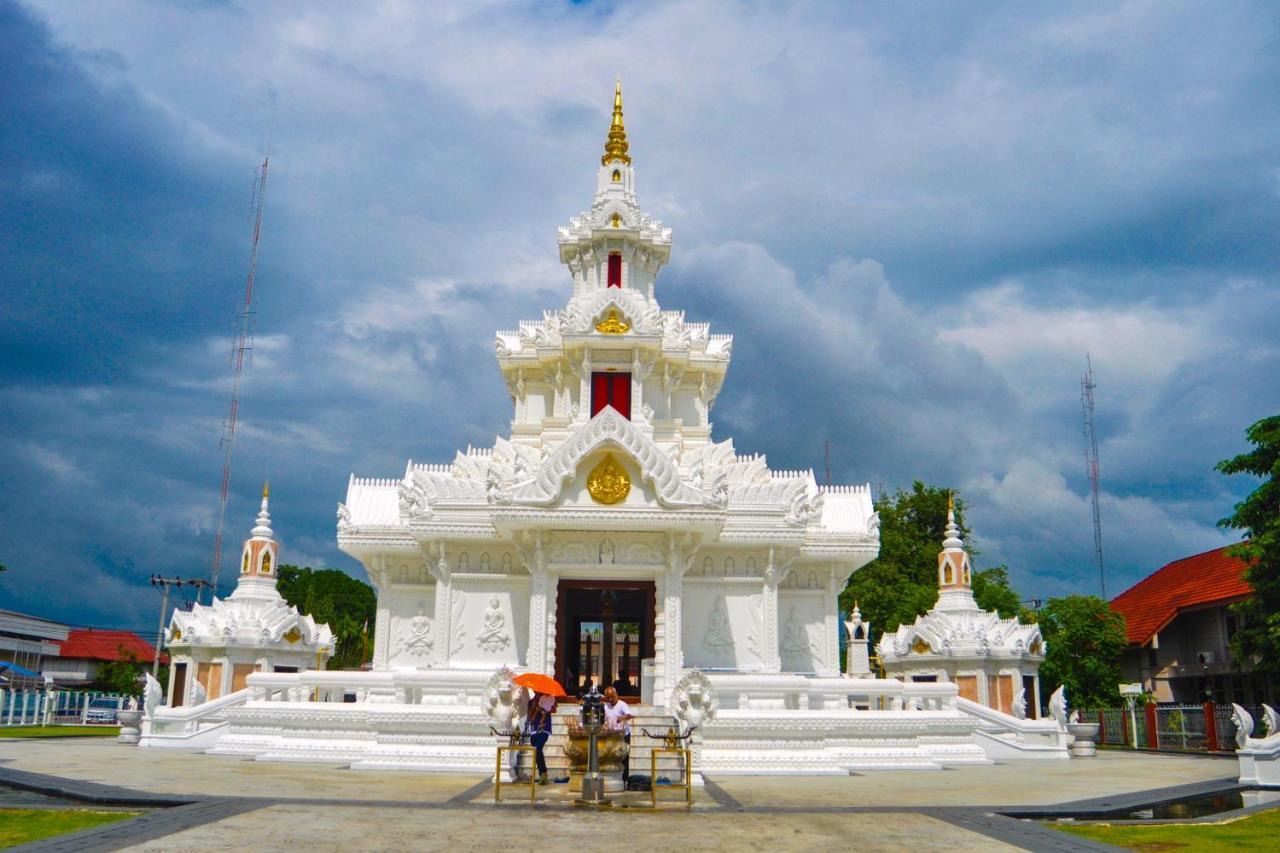 Pura Nakhon Hotel Nakhon Si Thammarat Luaran gambar