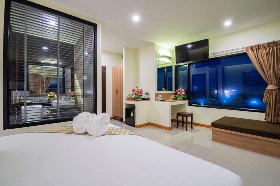 Pura Nakhon Hotel Nakhon Si Thammarat Luaran gambar