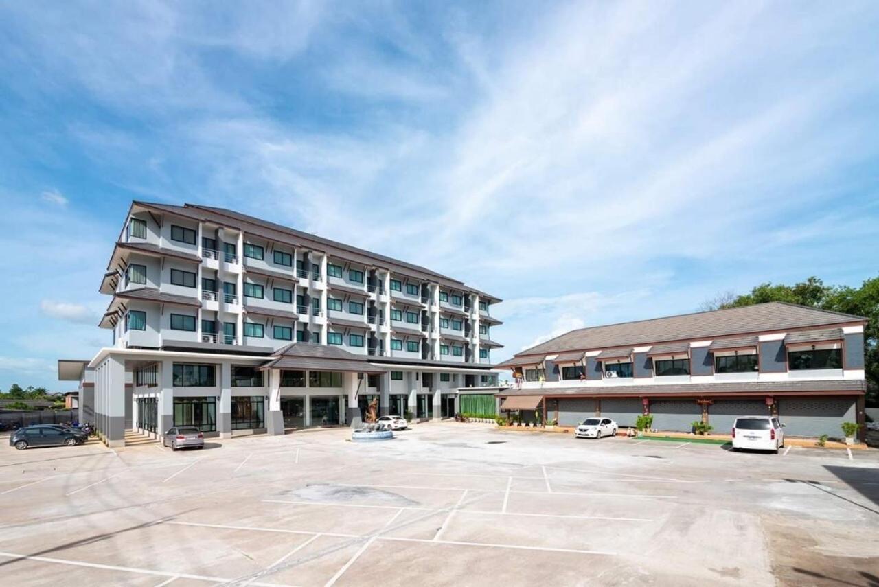 Pura Nakhon Hotel Nakhon Si Thammarat Luaran gambar